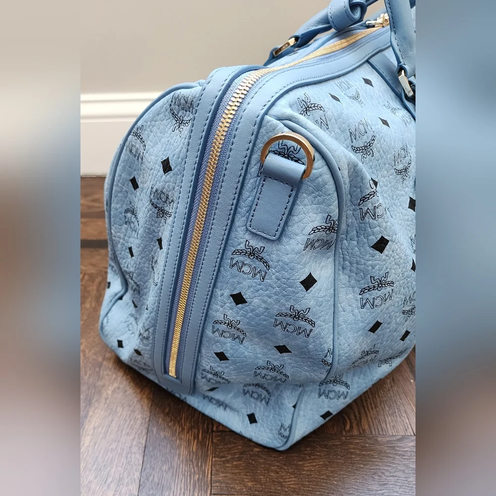 Brand New MCM Visetos Weekender Denim Coated Canvas Bag MUV7AVY02 Large